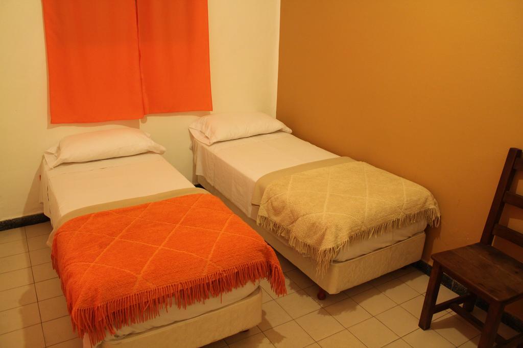 Turning Point Hostel Cordoba Bagian luar foto