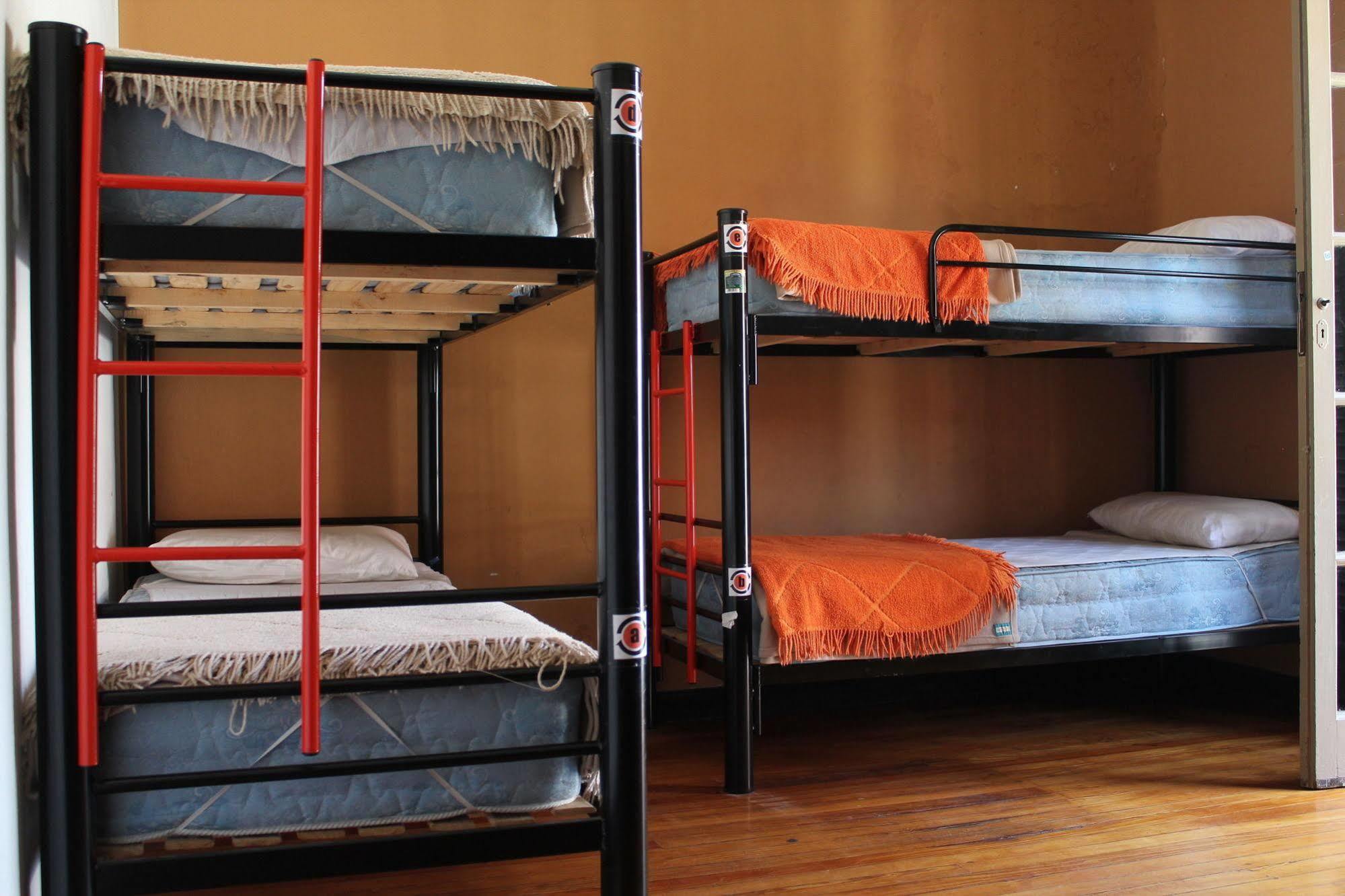 Turning Point Hostel Cordoba Bagian luar foto